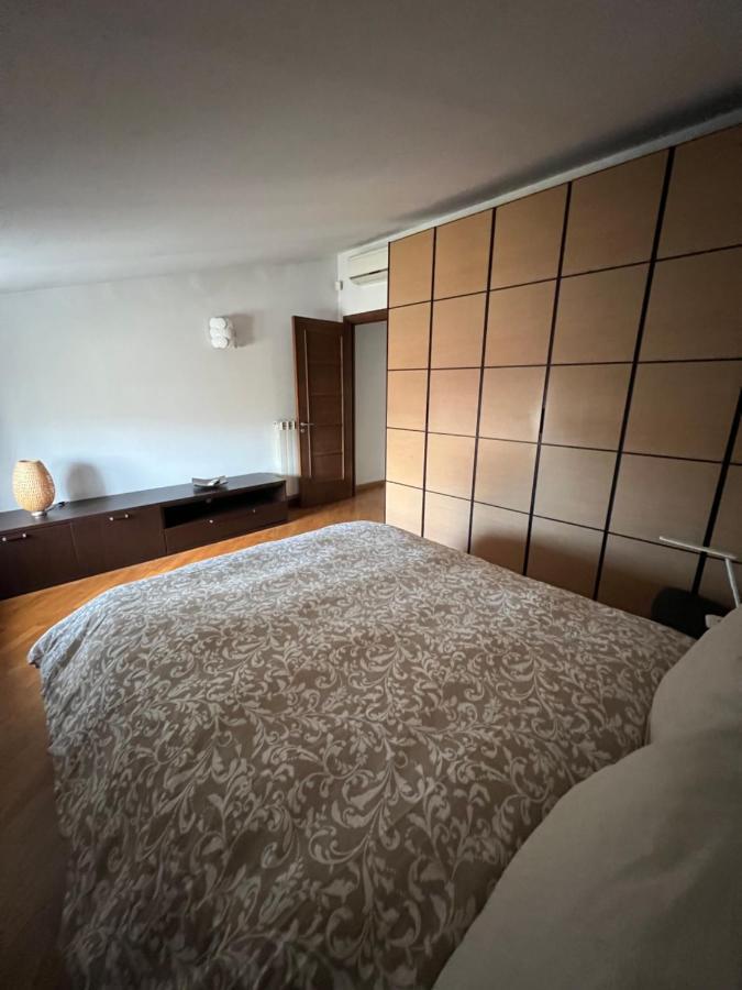 Ferienwohnung Amala, Luxury Pool Loft San Nicola La Strada Exterior foto