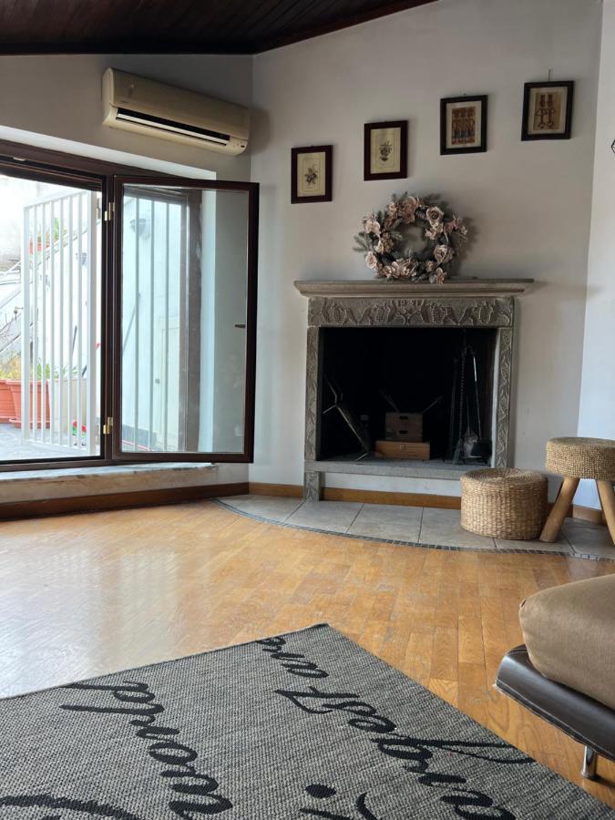 Ferienwohnung Amala, Luxury Pool Loft San Nicola La Strada Exterior foto